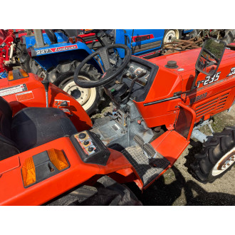 KUBOTA L1-235